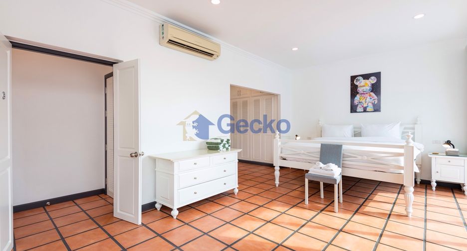 Haus zum Kauf mit 4 Zimmer in Bang Lamung, Chonburi