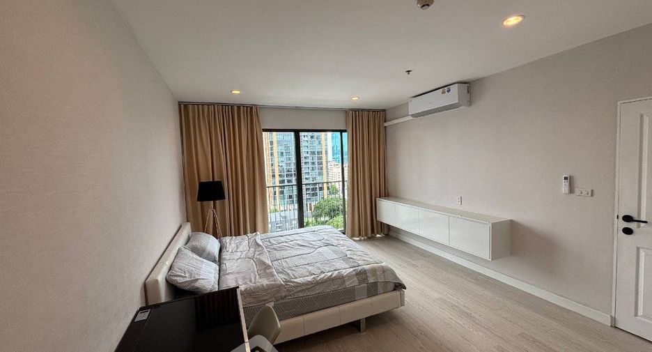 À louer 1 chambre condo à Watthana, Bangkok