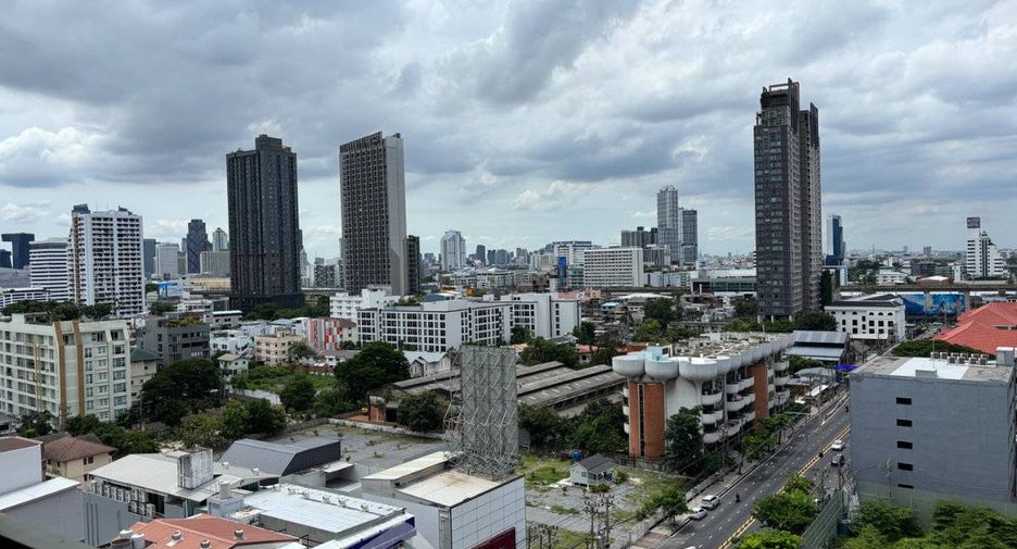 À louer 1 chambre condo à Watthana, Bangkok