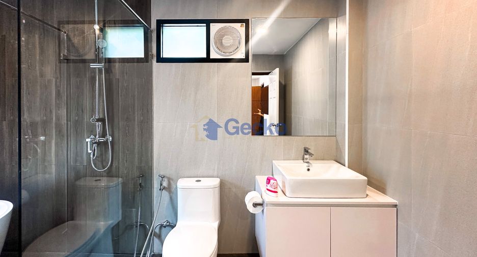 Haus zum Kauf mit 6 Zimmer in Bang Lamung, Chonburi