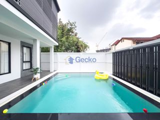 Haus zum Kauf mit 6 Zimmer in Bang Lamung, Chonburi