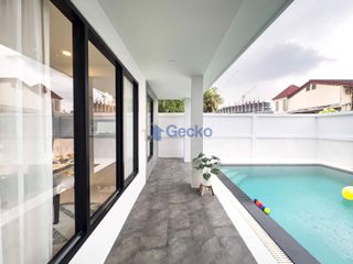 Haus zum Kauf mit 6 Zimmer in Bang Lamung, Chonburi