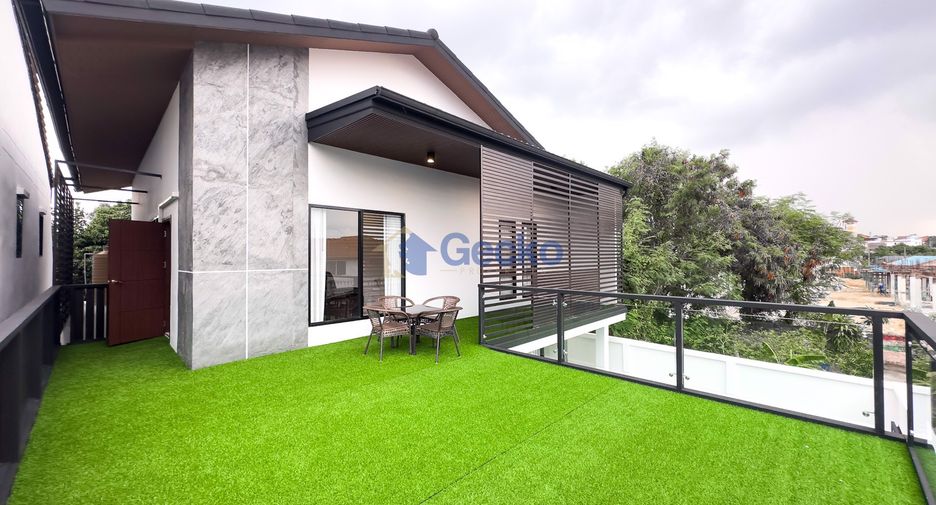 Haus zum Kauf mit 6 Zimmer in Bang Lamung, Chonburi