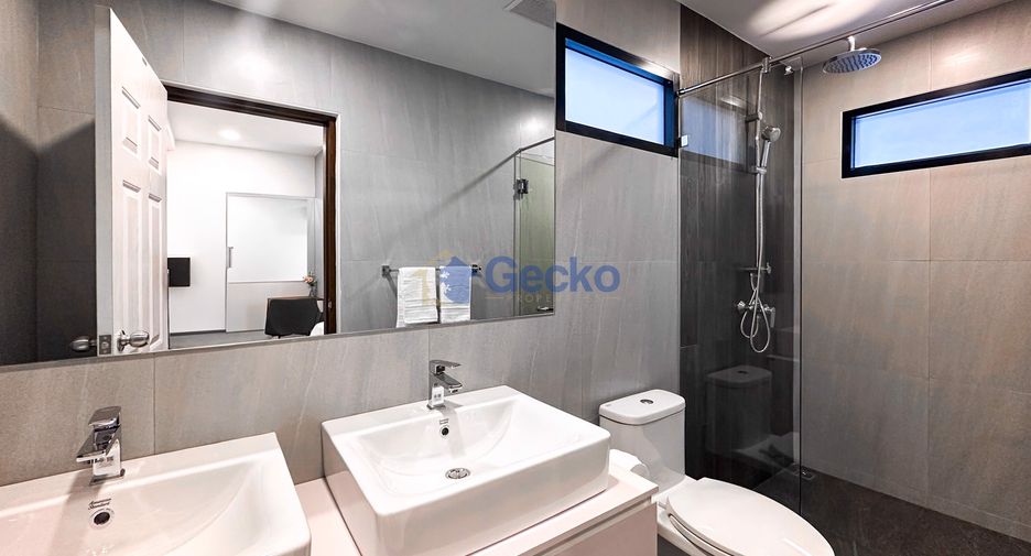 Haus zum Kauf mit 6 Zimmer in Bang Lamung, Chonburi