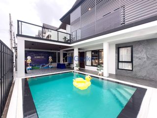 Haus zum Kauf mit 6 Zimmer in Bang Lamung, Chonburi