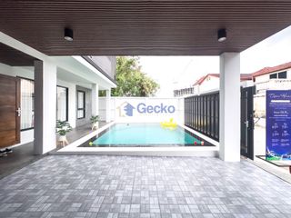 Haus zum Kauf mit 6 Zimmer in Bang Lamung, Chonburi