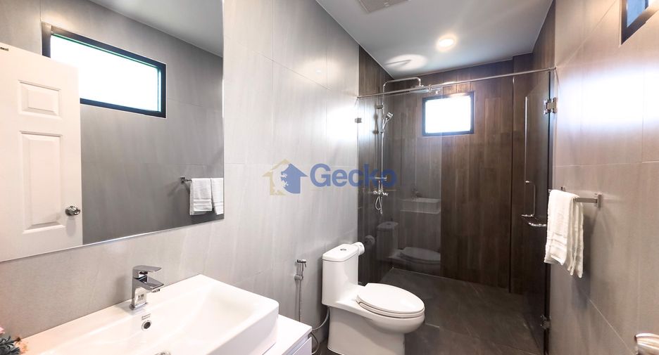 Haus zum Kauf mit 6 Zimmer in Bang Lamung, Chonburi