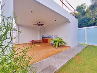 À louer 4 chambres maison à Bang Lamung, Chonburi