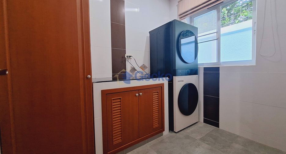 À louer 4 chambres maison à Bang Lamung, Chonburi