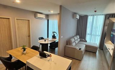 À louer 2 chambres condo à Huai Khwang, Bangkok