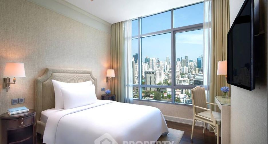 For rent 3 bedrooms apartment in Pathum Wan, Bangkok