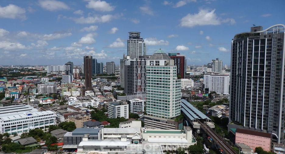 For rent 1 bed condo in Khlong Toei, Bangkok