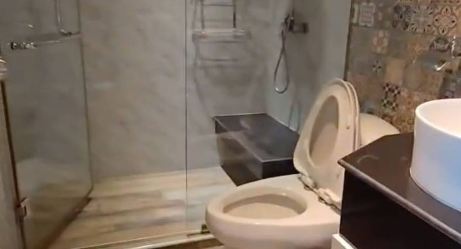 Condo en alquiler de 2 habitaciones en Watthana, Bangkok