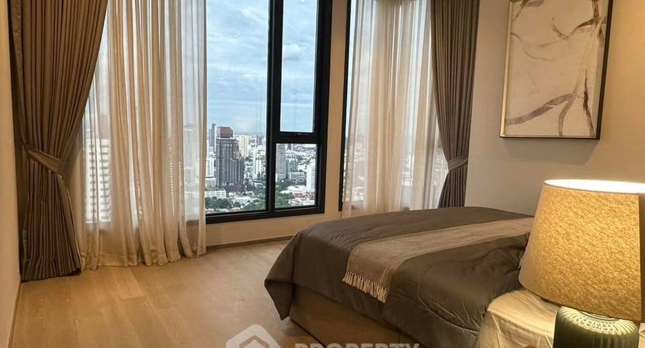 For rent 3 bedrooms condo in Khlong Toei, Bangkok