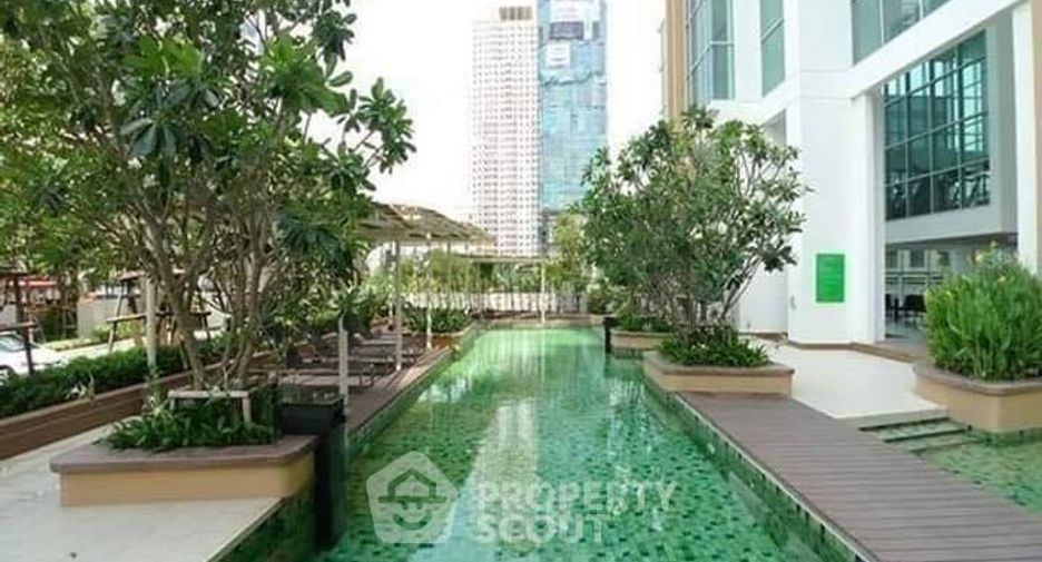À louer 1 chambre condo à Khlong San, Bangkok