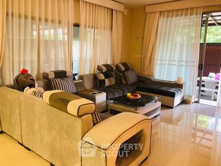 For rent 4 bedrooms house in Lat Krabang, Bangkok