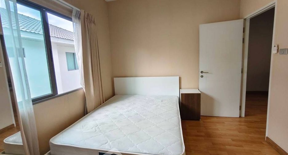 Haus zur Miete mit 3 Zimmer in Lat Krabang, Bangkok