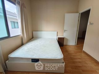 Аренда 3 спальни дом в Лат Крабанг, Бангкок