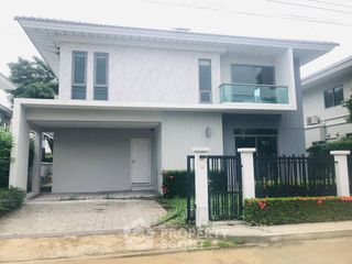 For rent 4 bedrooms house in Lat Krabang, Bangkok