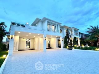 For rent 6 bedrooms house in Lat Krabang, Bangkok
