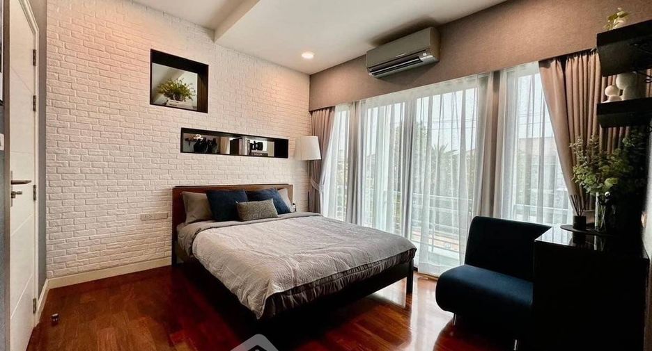 For rent 6 bedrooms house in Lat Krabang, Bangkok