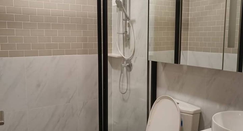 For rent 1 bed condo in Ratchathewi, Bangkok