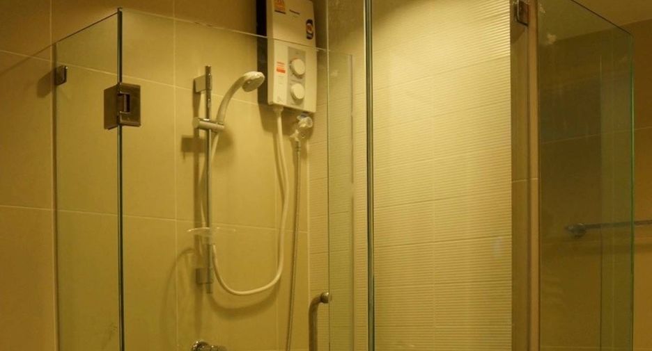 For rent 1 bed condo in Huai Khwang, Bangkok