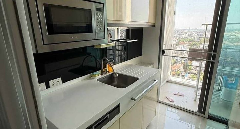 For rent 1 bed condo in Phra Khanong, Bangkok
