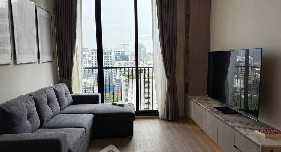 For rent 2 bedrooms condo in Watthana, Bangkok