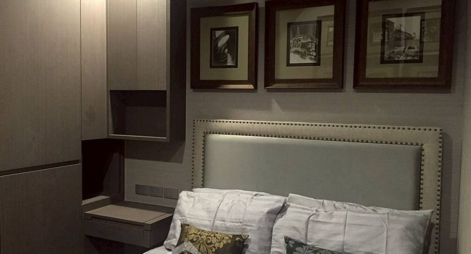For rent 2 bedrooms condo in Sathon, Bangkok