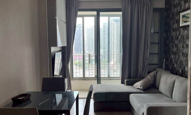 À louer 2 chambres condo à Huai Khwang, Bangkok
