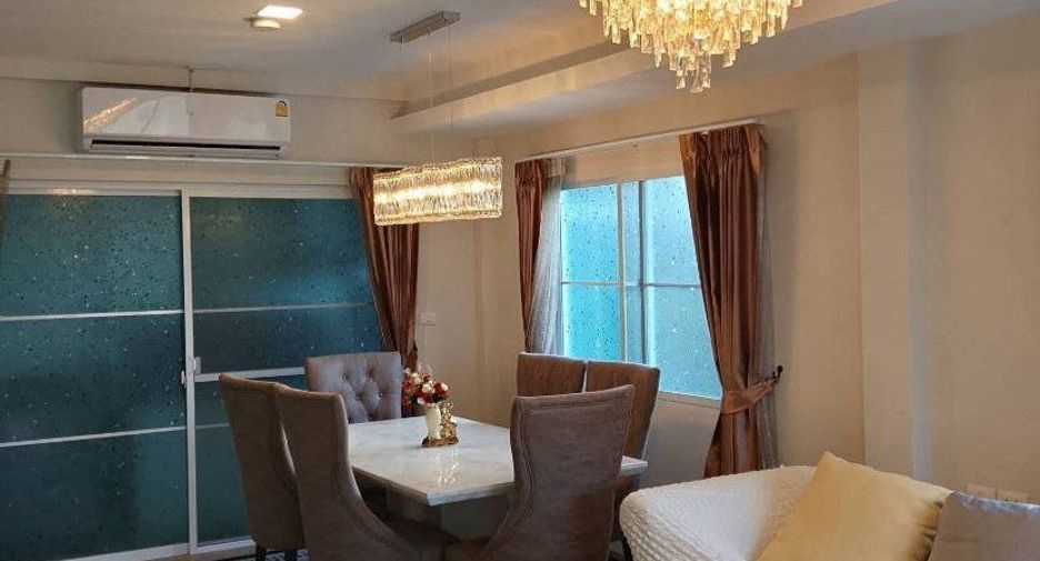 For rent 3 bedrooms townhouse in Prawet, Bangkok