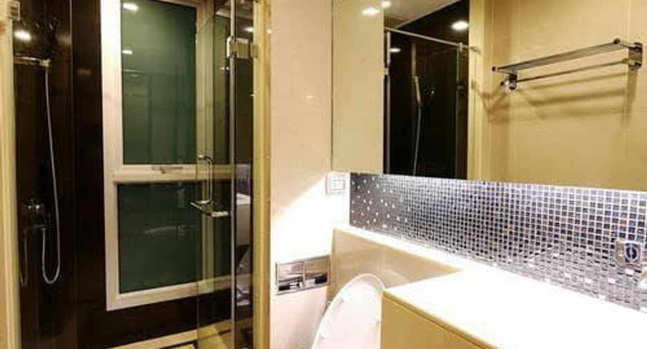 Wohnung zur Miete mit 2 Zimmer in Watthana, Bangkok