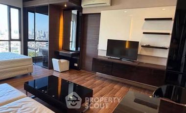 À louer 1 chambre condo à Huai Khwang, Bangkok