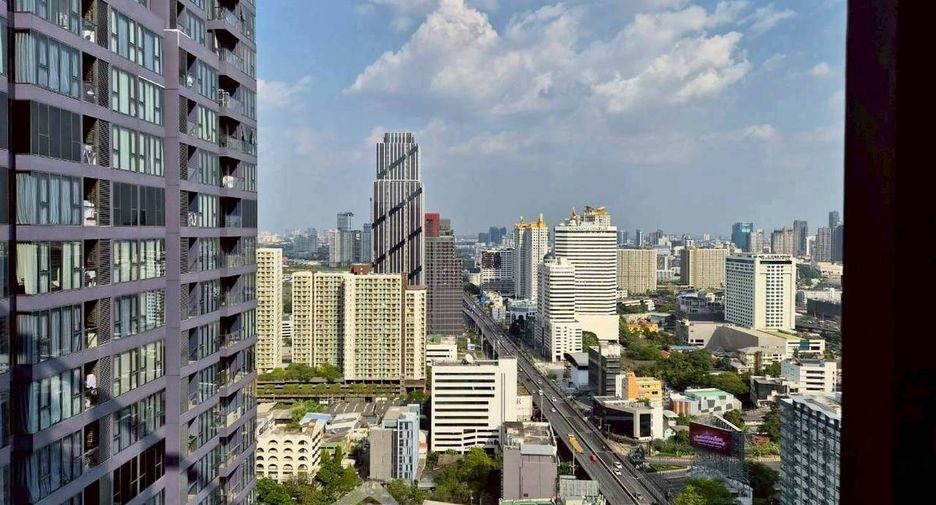 À louer 1 chambre condo à Huai Khwang, Bangkok