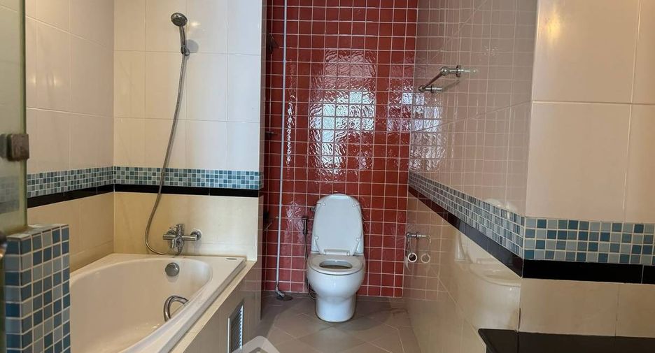 Wohnung zur Miete mit 2 Zimmer in Khlong Toei, Bangkok