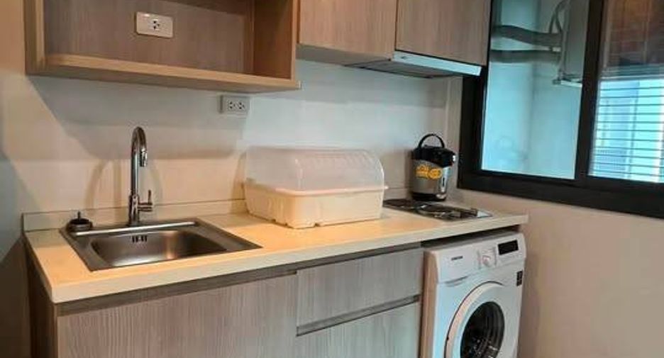 For rent 2 bedrooms condo in Bangkok Noi, Bangkok