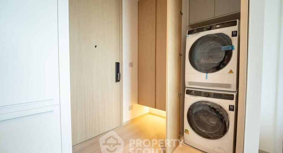 For rent 1 bed condo in Sathon, Bangkok