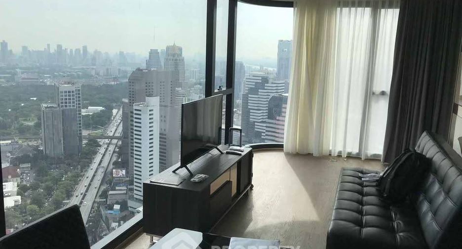 For rent 2 bedrooms condo in Bang Rak, Bangkok