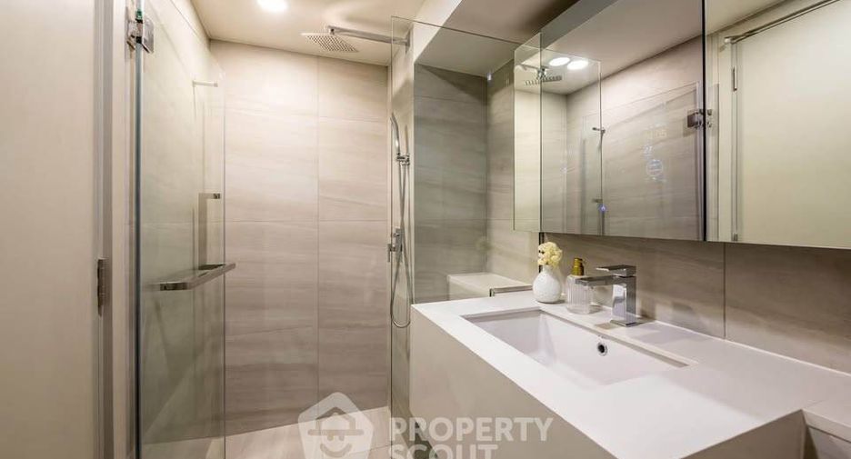 À louer 1 chambre condo à Bang Rak, Bangkok