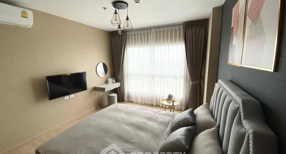 For rent 2 bedrooms condo in Huai Khwang, Bangkok