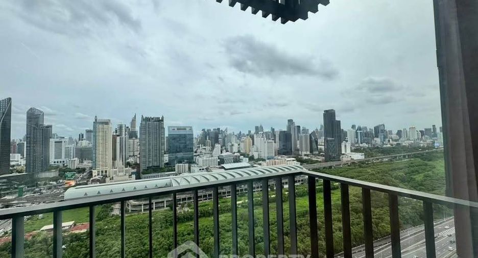 For rent 2 ベッドルーム condo in Huai Khwang, Bangkok