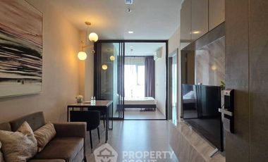 For rent 2 bedrooms condo in Huai Khwang, Bangkok