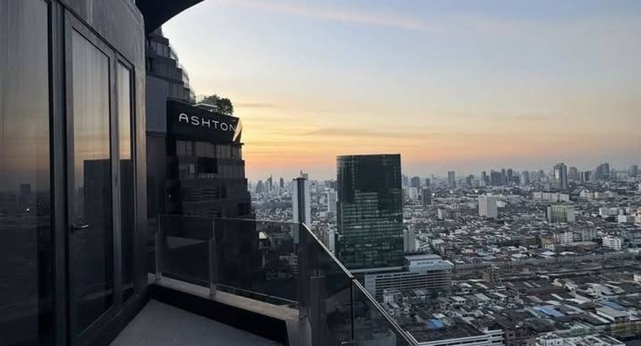 出租 2 卧室 公寓 在 Huai Khwang, 曼谷