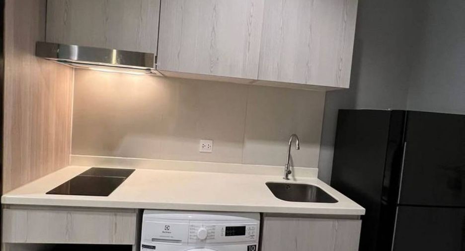 For rent 1 bed condo in Pathum Wan, Bangkok