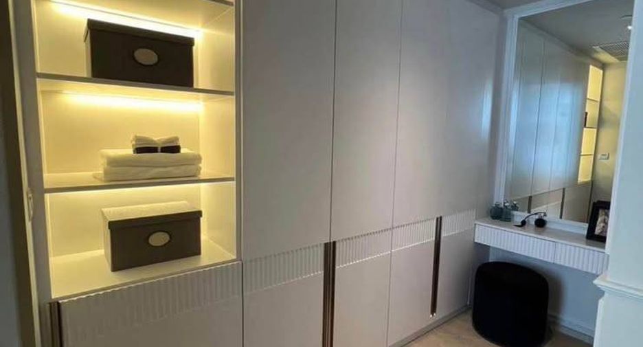 Condo en alquiler de 2 habitaciones en Bang Rak, Bangkok