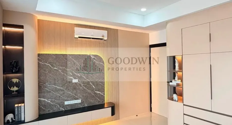 À vendre 3 chambres maison de ville à Jomtien, Pattaya