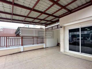 Reihenhaus zum Kauf mit 3 Zimmer in Mueang Nonthaburi, Nonthaburi