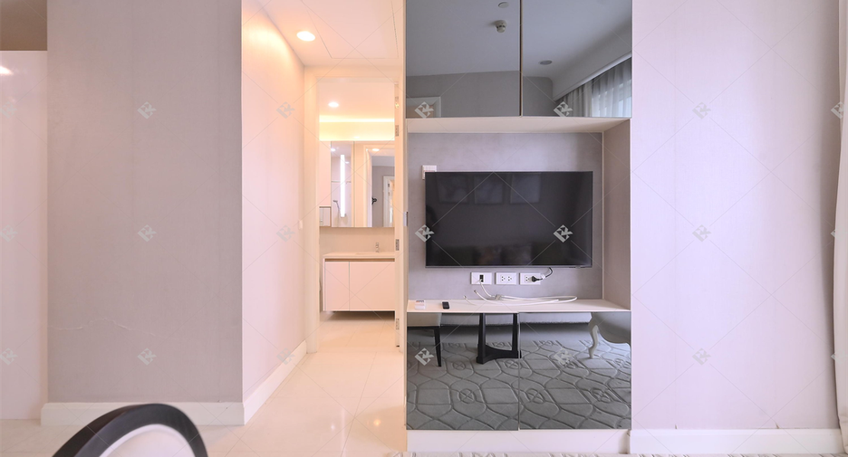 Wohnung zur Miete mit 2 Zimmer in Pathum Wan, Bangkok