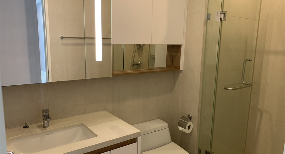Condo en alquiler de 2 habitaciones en Pathum Wan, Bangkok